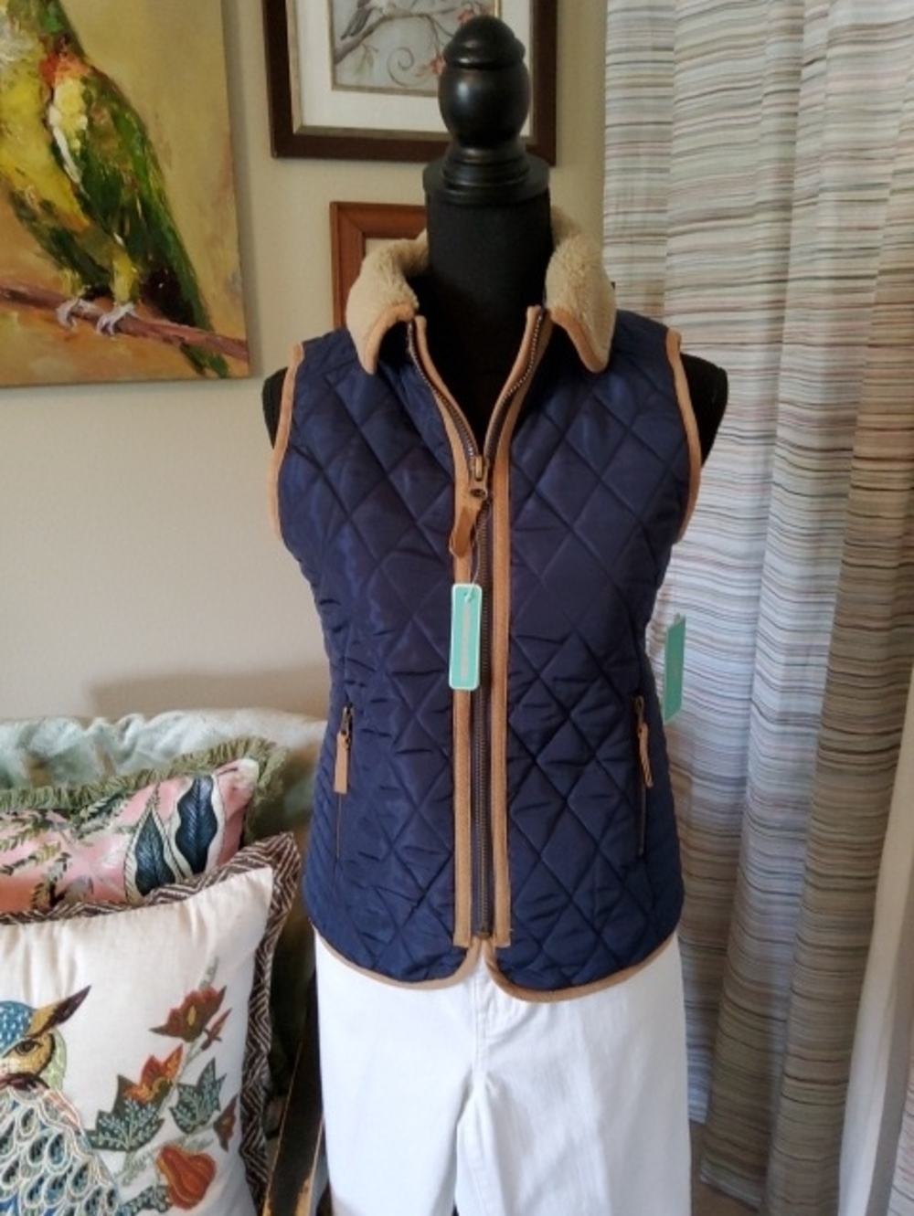 Copper Key Juniors Zippered Vest.